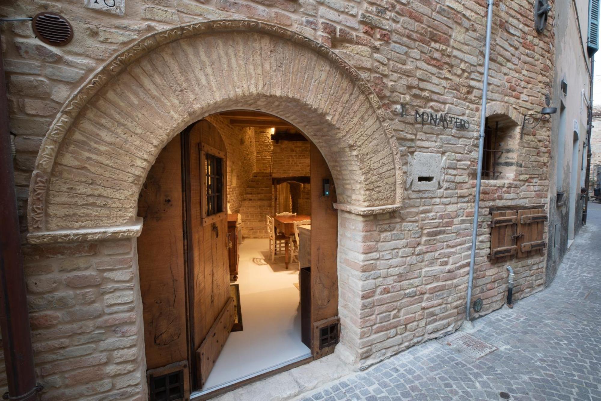 The Monastery - Unique Vacation Home Monteprandone Exteriér fotografie